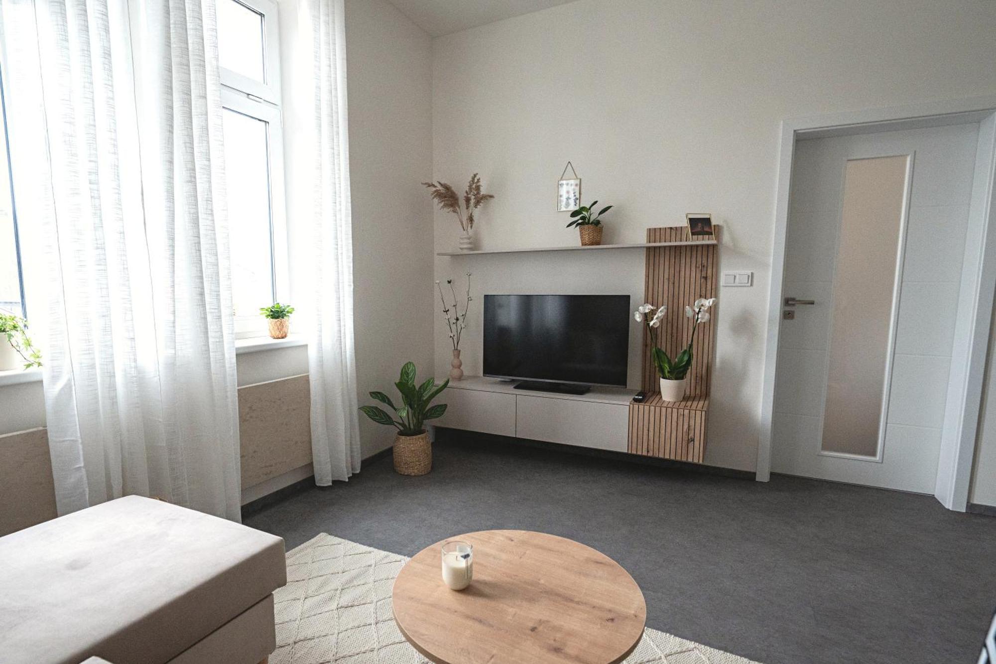 Designovy S Vyhledem Na Reku Apartment
